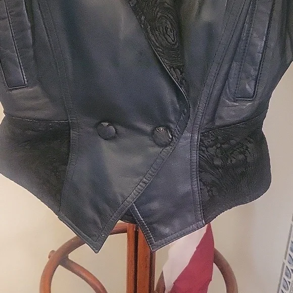 Vintage Genuine Leather Jacket - Picture 4 of 7